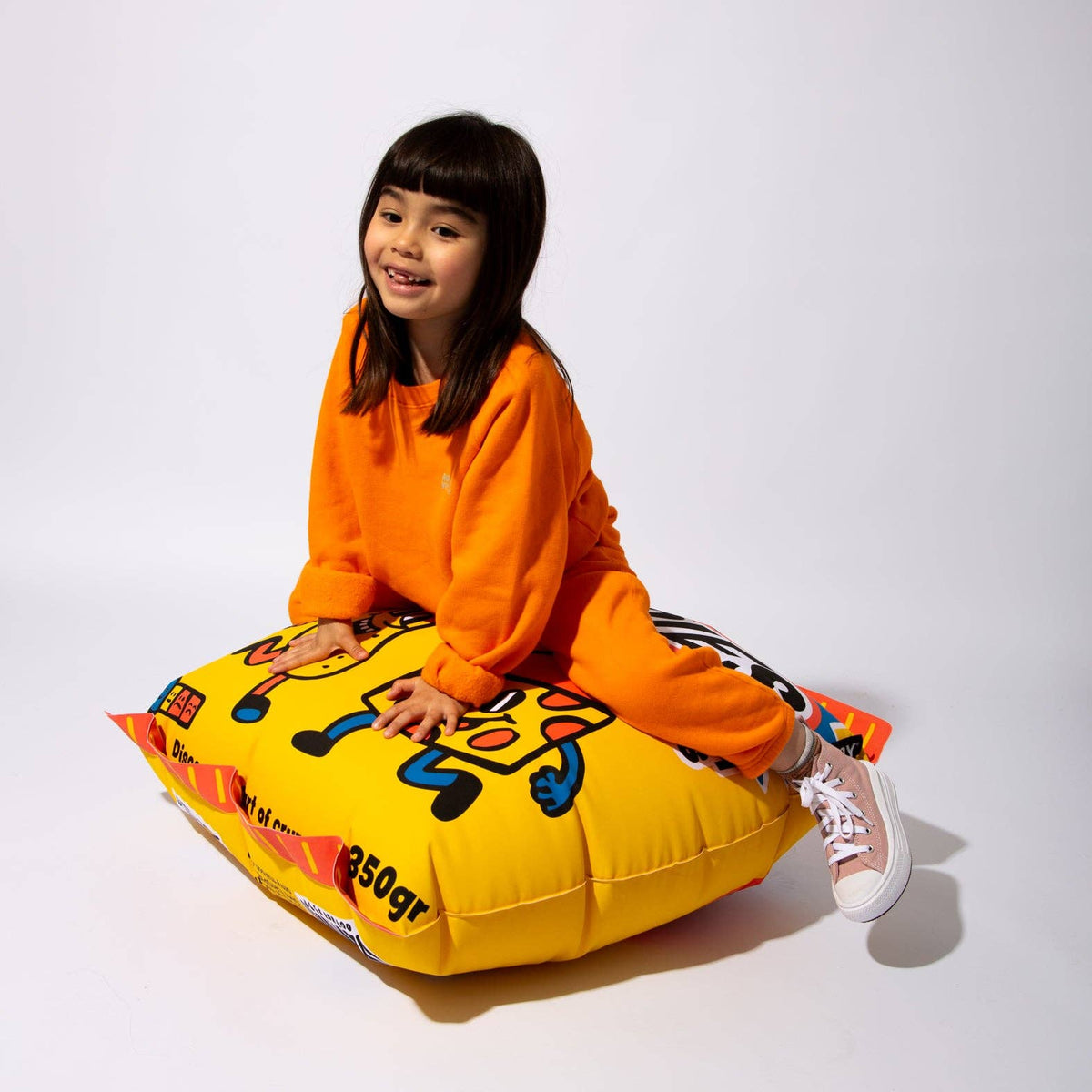 OMY Giant Inflatable Pillow – Crispies