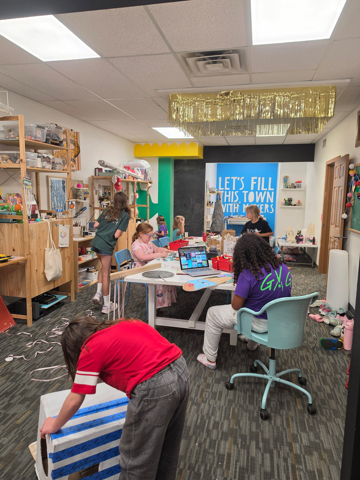 Friday Art Jams (Ages 8+)