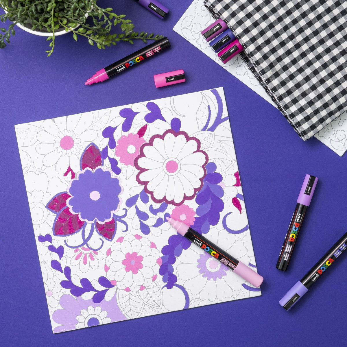 POSCA Canvas Kit Lilac Dream, finished canvases with markers